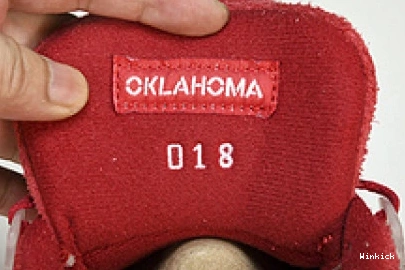 4 AJ4-1043530 Jordan Air 0926